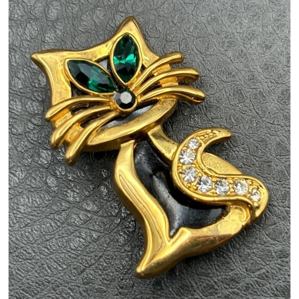 Vintage Modernist Cat Brooch Green Rhinestone Eyes Black Enamel Gold Tone Pin